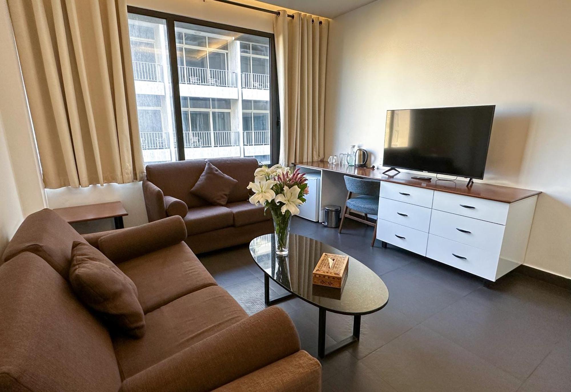 Hamra Urban Gardens Hotel Beirut Exterior photo